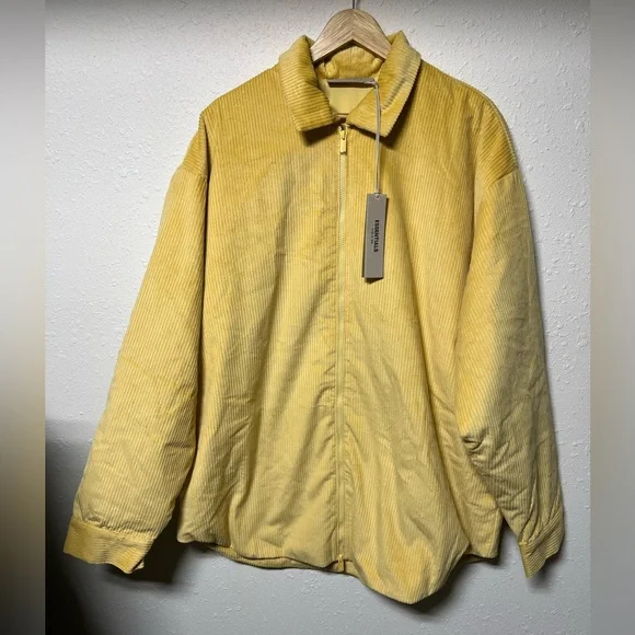 NWT Fear of God Essentials Men’s Size Small‎ - Picture 2 of 7